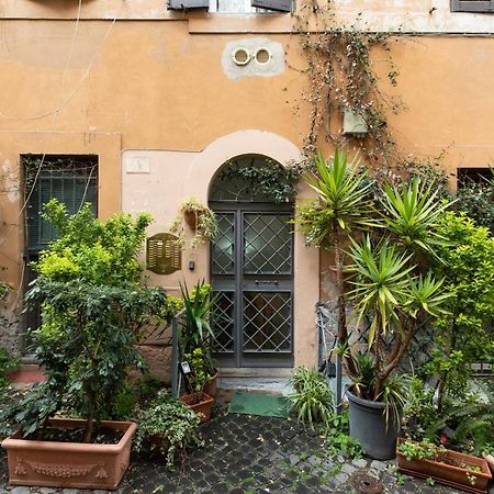 Ferienwohnung Iflat Small Studio In The Heart Of Trastevere Rom Exterior foto